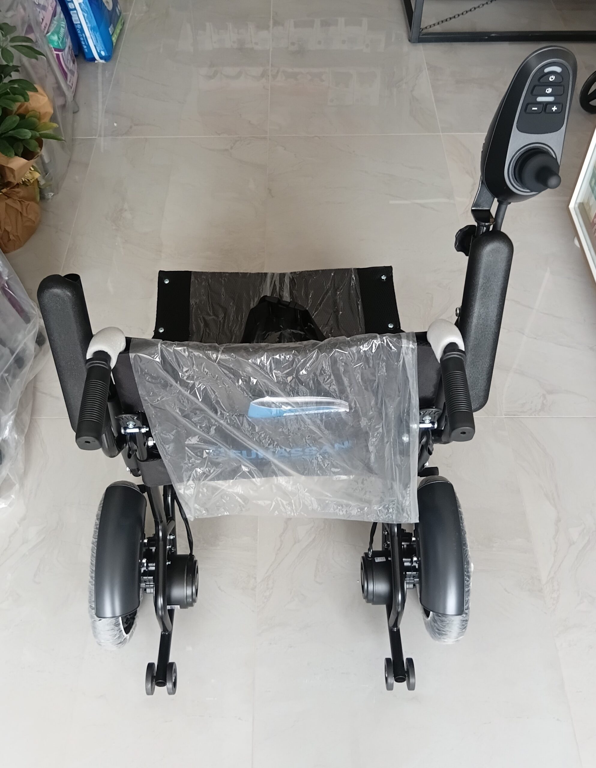 Fuhassan FH 105 Akülü Tekerlekli Sandalye - Görsel 3