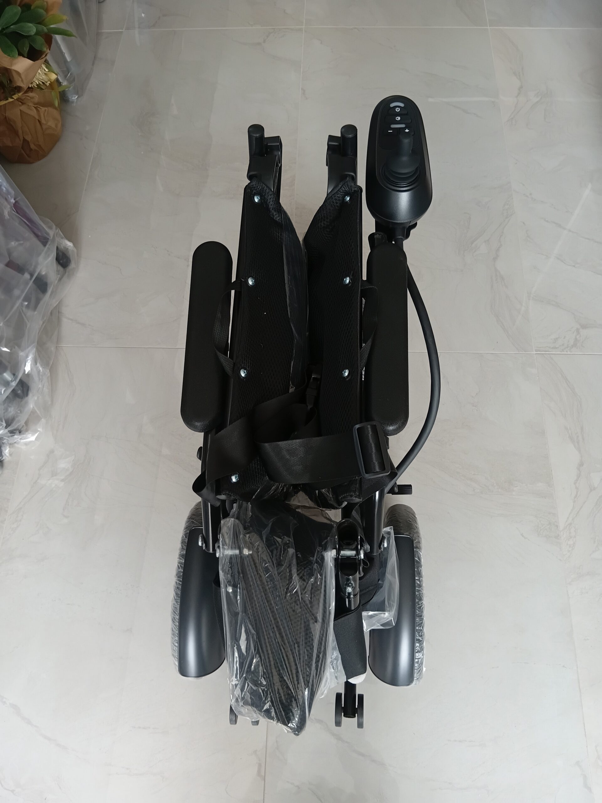Fuhassan FH 105 Akülü Tekerlekli Sandalye - Görsel 4